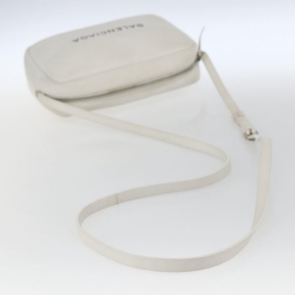 Authentic BALENCIAGA Shoulder Bag Leather White Silver 489812 - Picture 14 of 16